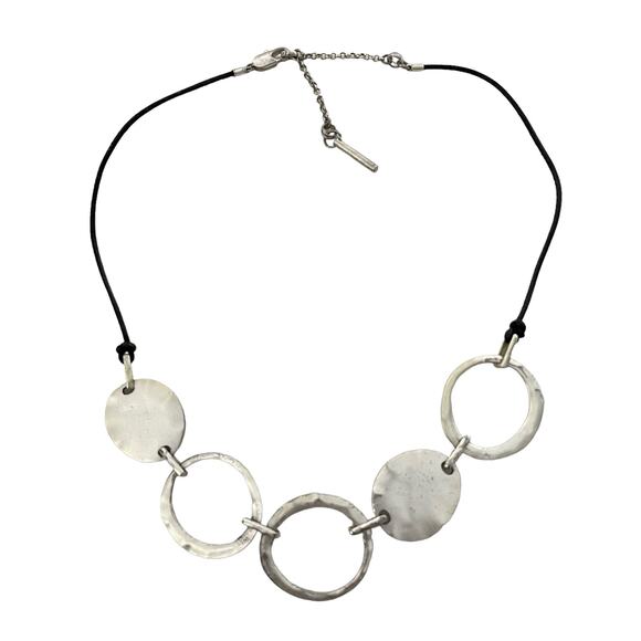 KENNETH COLE Signed 18" SILVER Toned Necklace - Picture 2 of 5